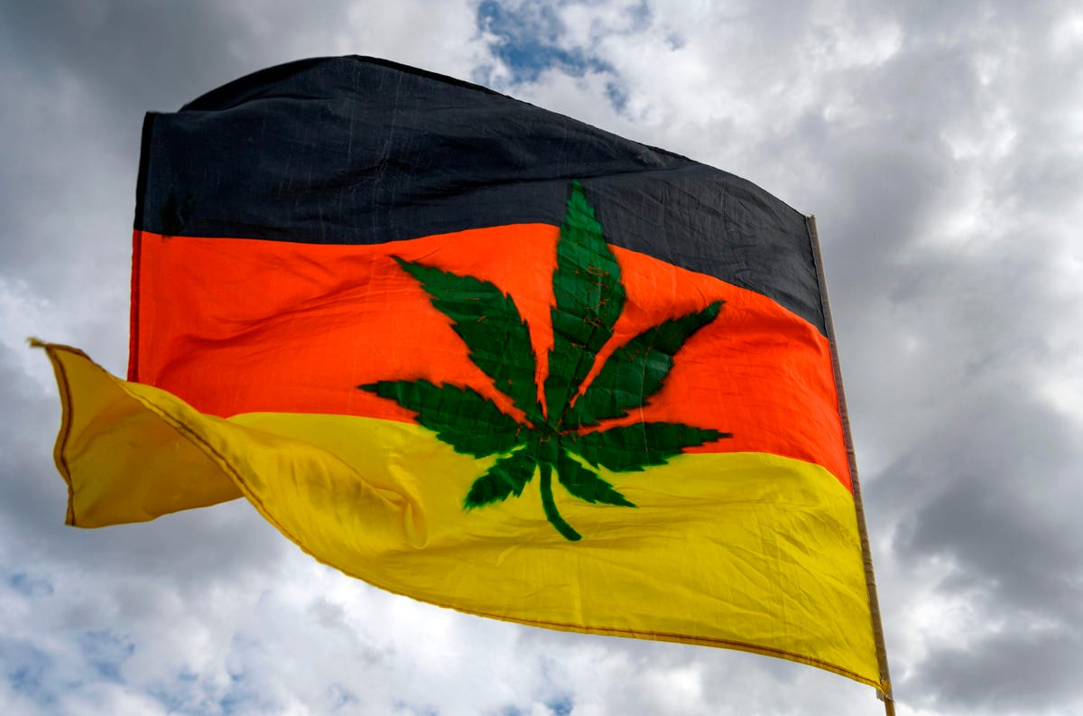 niemiecka legalizacja marihuany zwalnia
